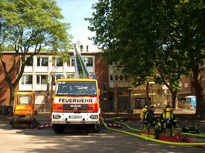 Feuer Koeln Muelheim Krahnenstr P079.JPG